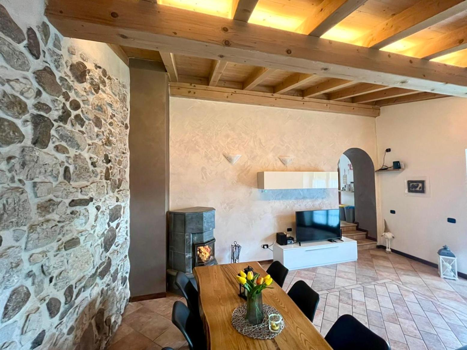 Casa Al Castagneto Villa Ceniga ภายนอก รูปภาพ